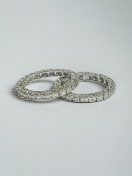 STONE DIAMONTIS PAIRS BENGALES