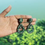 "EAR RING MODERN TRENDY EMERALD DIAMONTIS"