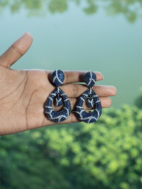 "EAR RING MODERN TRENDY EMERALD DIAMONTIS"